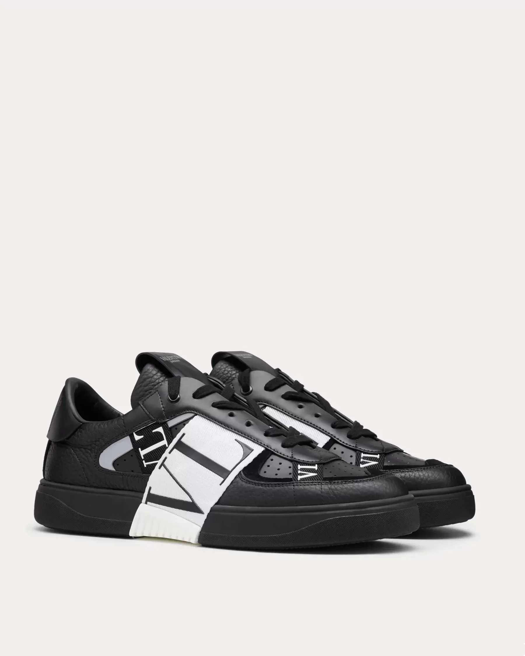 Valentino Men's Low-Top Calfskin VL7N Sneaker Whit Bands