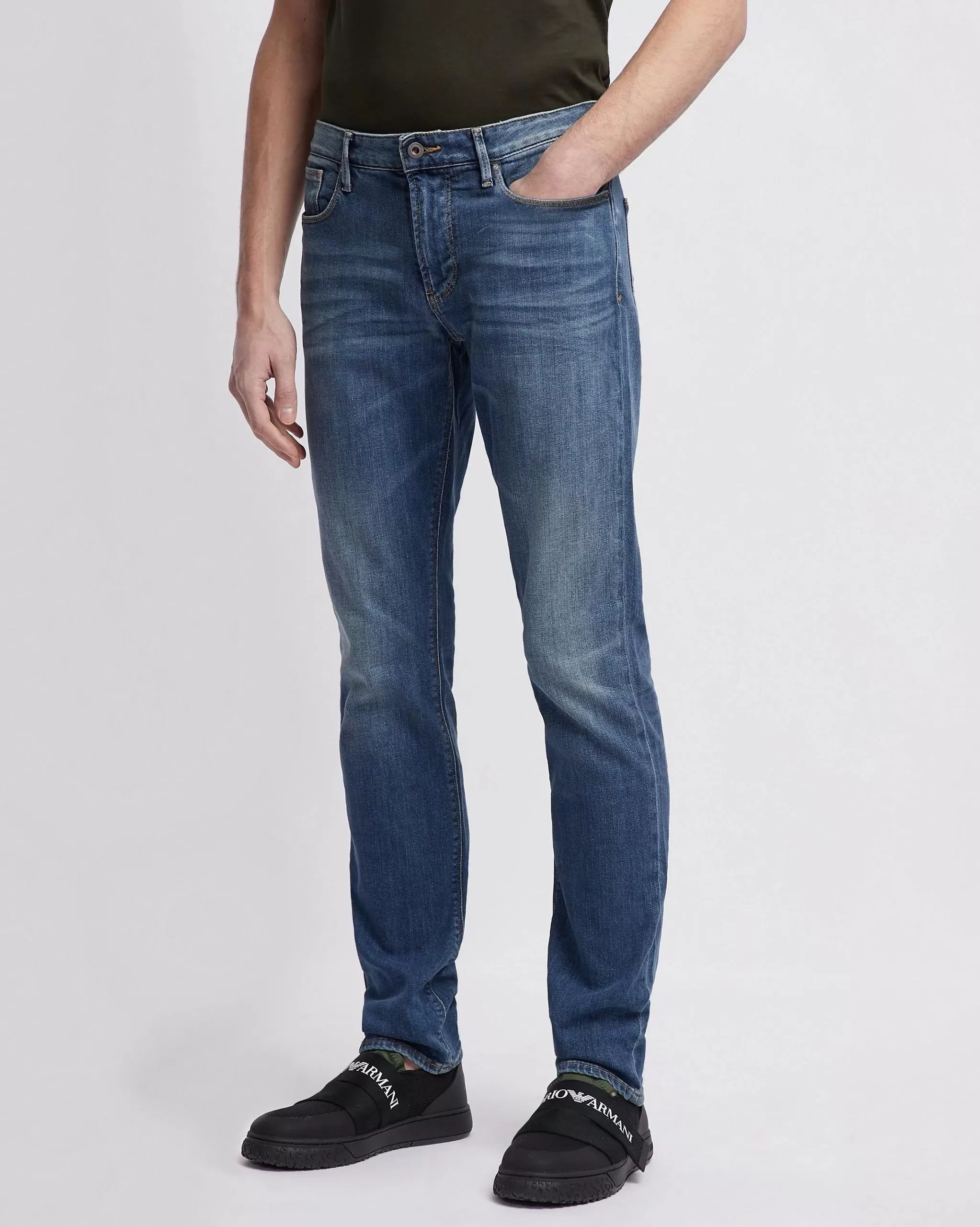 Emporio Armani Slim-Fit J06 Jeans In Distressed Denim