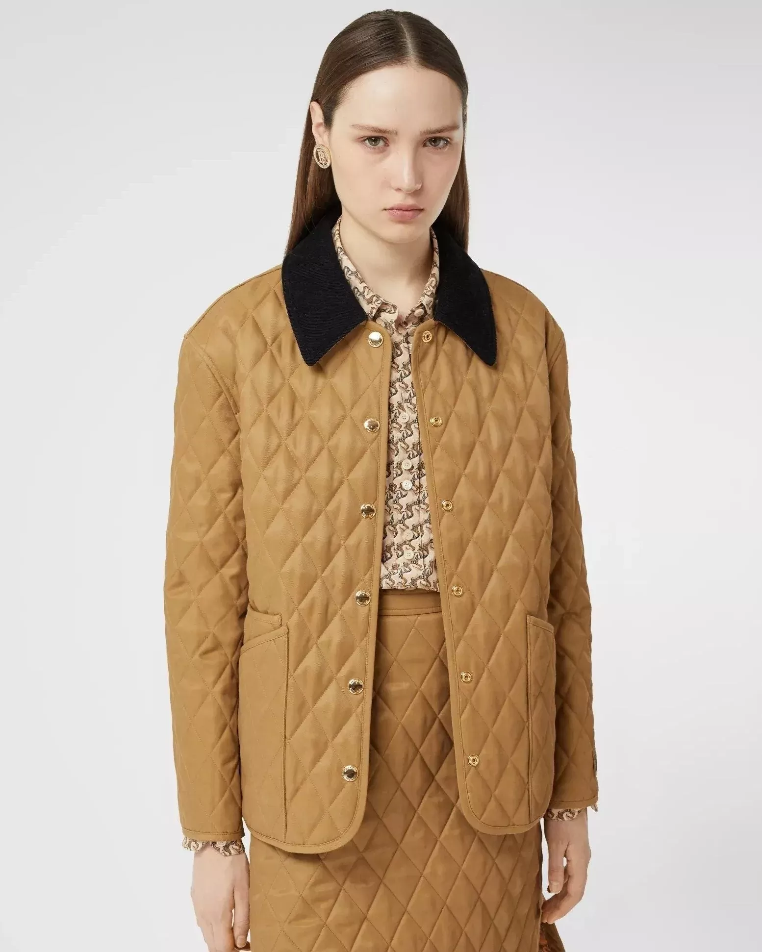 Burberry Corduroy Collar Diamond Quilted Jacket