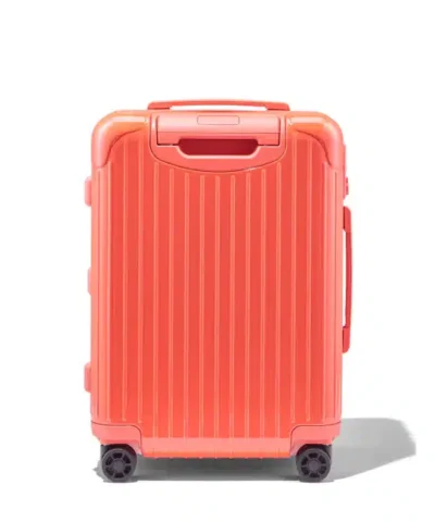 Kai Ilian Essential Cabin