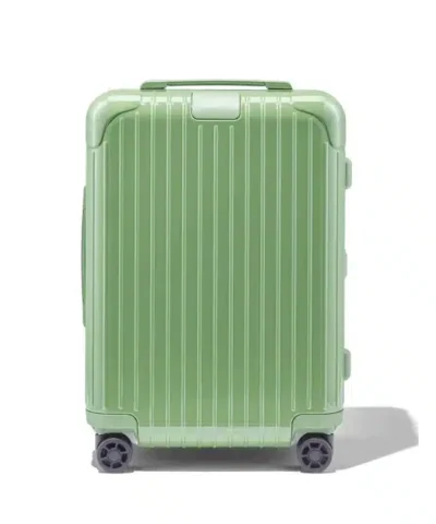 Kai Ilian Essential Cabin