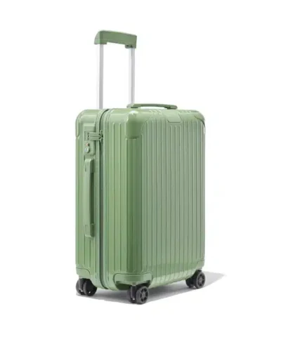 Kai Ilian Essential Cabin