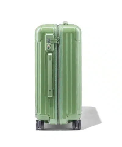 Kai Ilian Essential Cabin