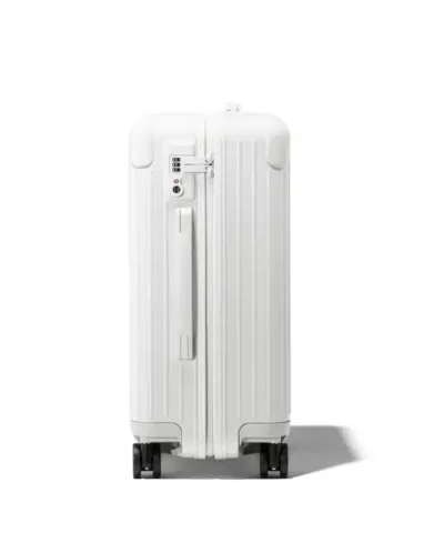 Kai Ilian Essential Cabin