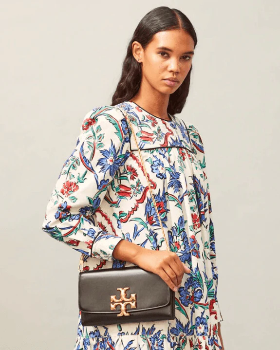 Tory Burch Eleanor Clutch In Black