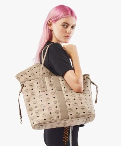 MCM Reversible Liz Medium Shopper in Visetos In Beige