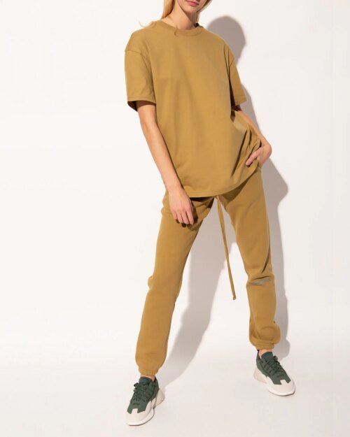 Fear Of God Essentials Summer Back Logo Tee In Amber