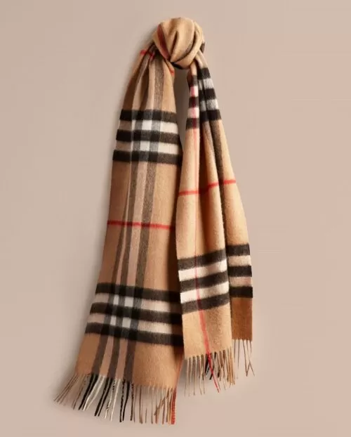 Burberry Large Classic Cashmere Scarf in Check