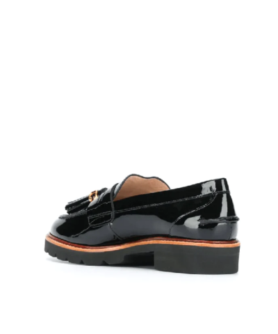 Stuart Weitzman Manila Signature Loafers In Black