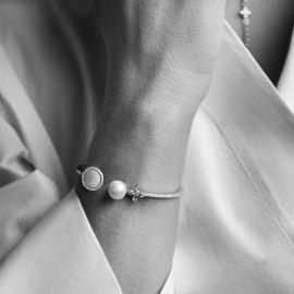 Apm Monaco Open Cuff With Pearl And Mother Of Pearl
