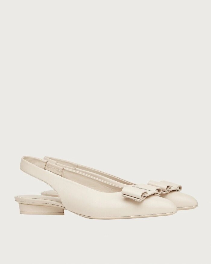 Salvatore Ferragamo Viva Slingback, Bone