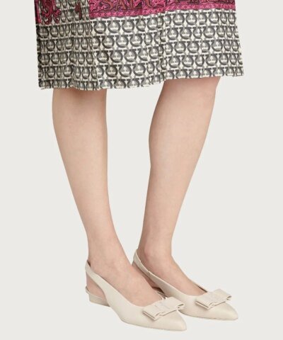 Salvatore Ferragamo Viva Slingback, Bone