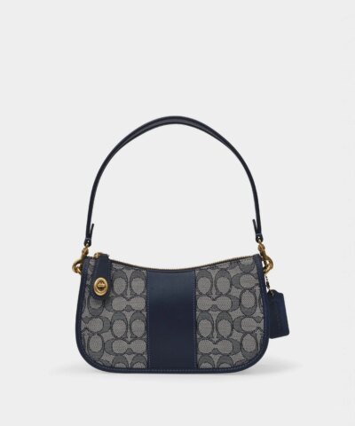 Coach Swinger Bag In Signature Jacquard
