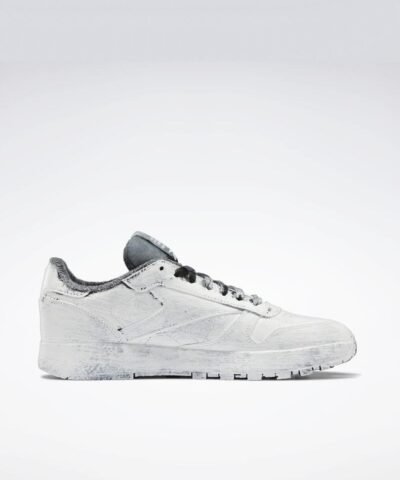 Maison Margiela x Reebok Bianchetto Classic Leather Tabi Sneakers