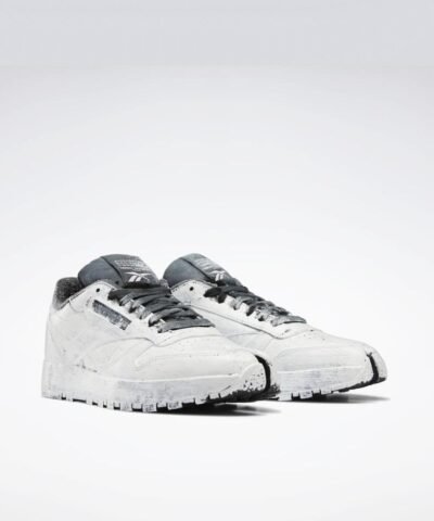 Maison Margiela x Reebok Bianchetto Classic Leather Tabi Sneakers