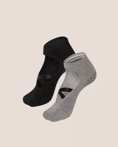 Oysho 2 Pairs Of Cotton Yoga And Pilates Socks, Black