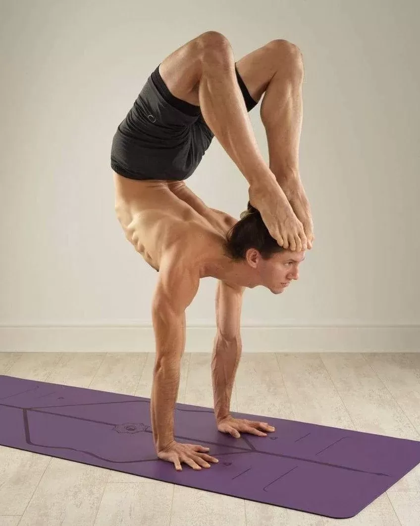 Liforme Yoga Mat, Purple Earth