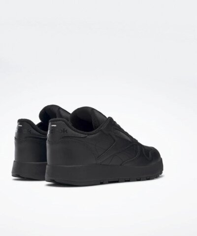 Maison Margiela Classic Leather Tabi Shoes, Black
