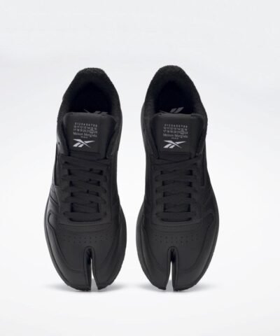 Maison Margiela Classic Leather Tabi Shoes, Black
