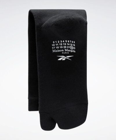 Maison Margiela Classic Leather Tabi Shoes, Black