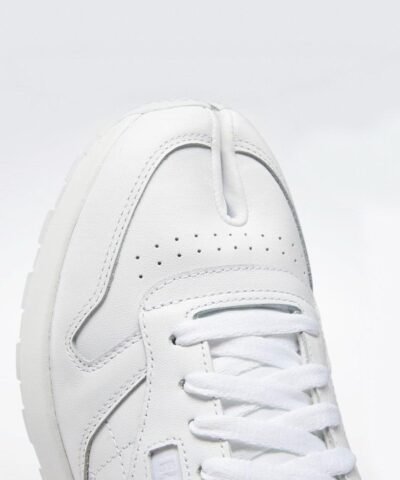 Maison Margiela Classic Leather Tabi Shoes, White