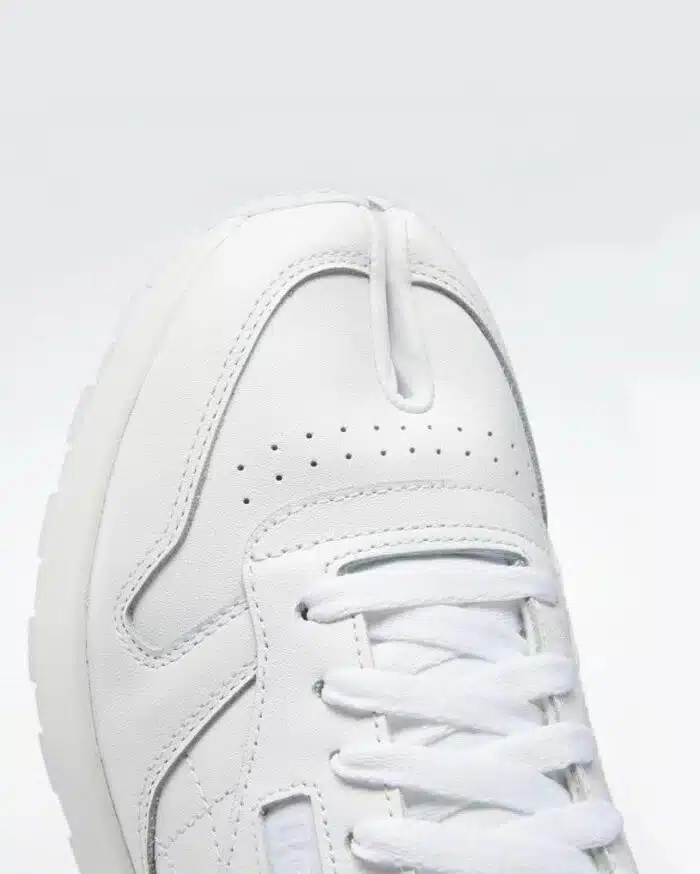 Maison Margiela Classic Leather Tabi Shoes, White