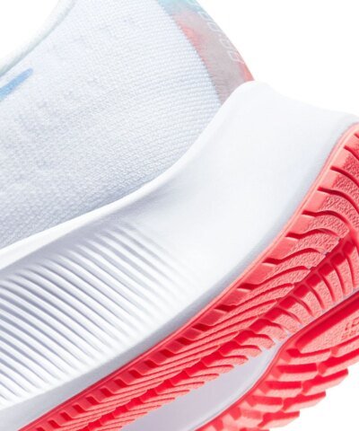 Nike Air Zoom Pegasus 37 Running Sneakers