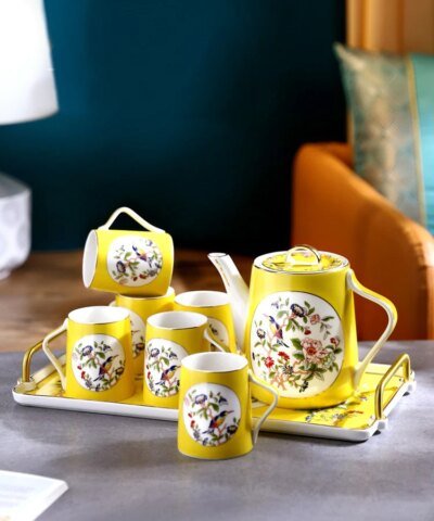 Royal 8 Piece Chinoise Flower-Bird Golden Tea Set