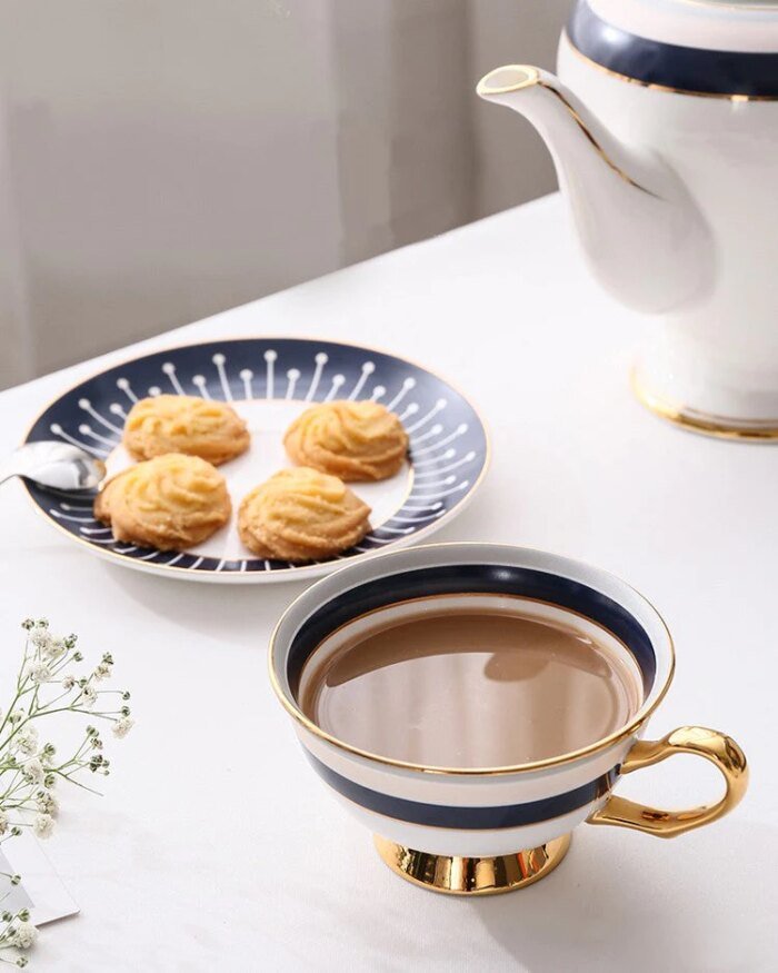 Royal 5 Piece Renaissance Gold Tea Set