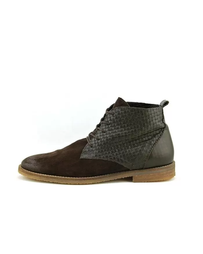 Rogue Drakon Men Round Toe Suede Chukka Boot