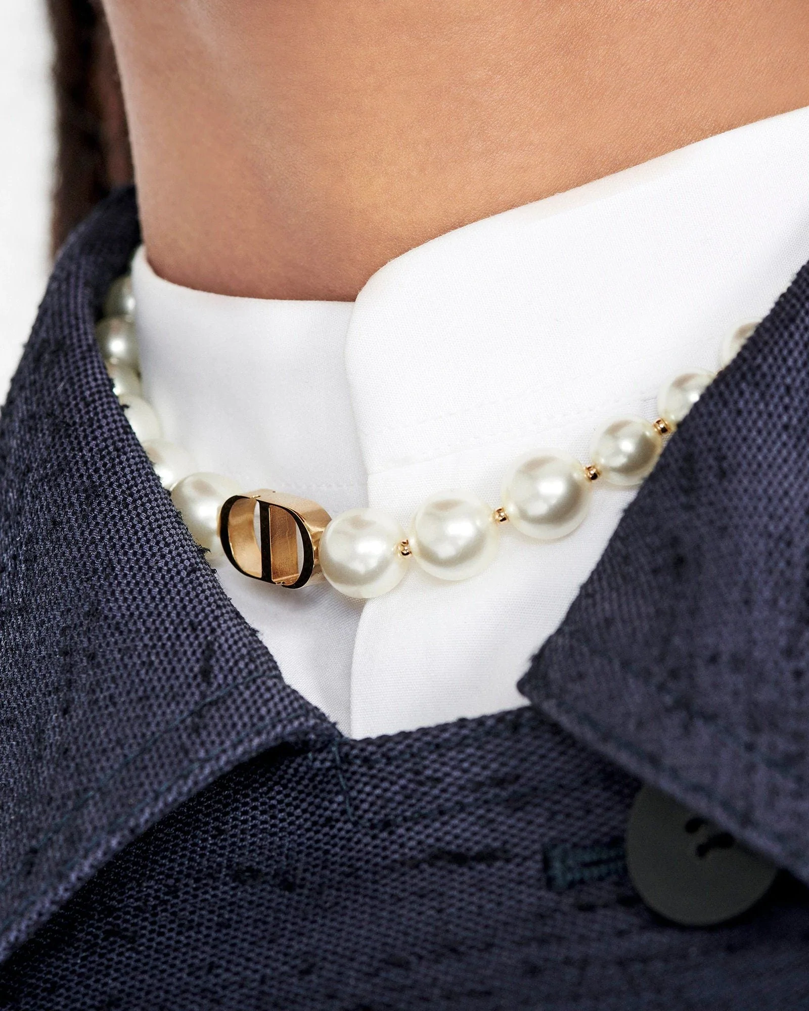 Dior 30 Montaigne Choker Gold-Finish Metal and White Resin Pearls