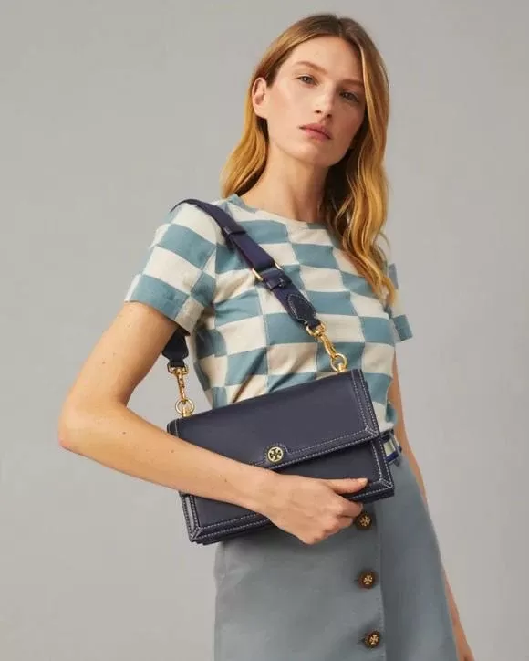 Tory Burch T Monogram Leather Shoulder Bag In Midnight