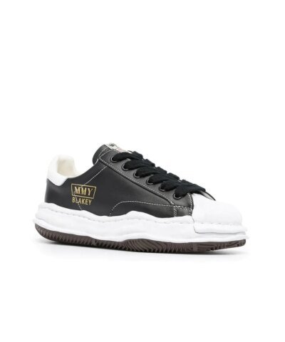 Maison Mihara Yasuhiro Blakey Low-Top Sneakers In Black