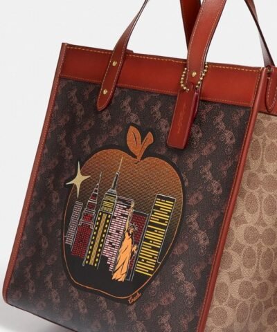 Coach Field Tote In Signature Canvas With Big Apple Skyline