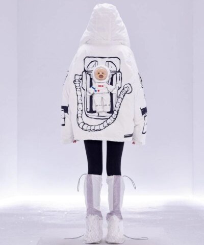 13 De Marzo x NASA Astronaut Teddy Bear Painted Down Jacket White