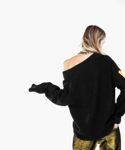 N°21 Off-Shoulder Logo Sweater