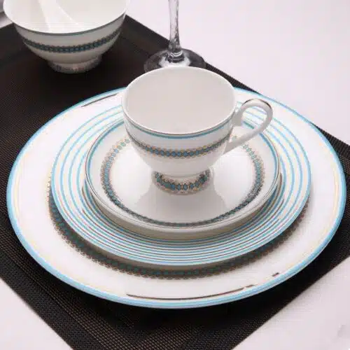 Crown Mercer Dinnerware Place Setting