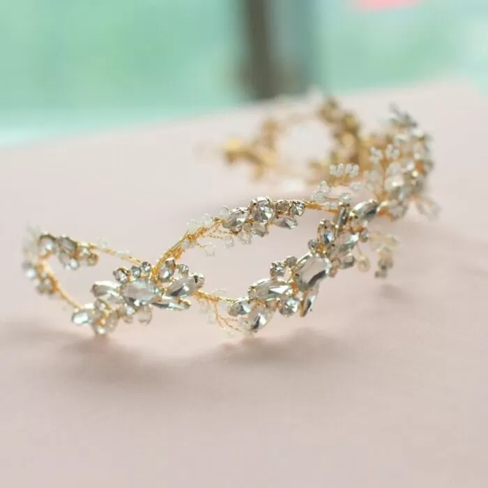 Hersbridal Exquisite Crystal Wedding Headpiece