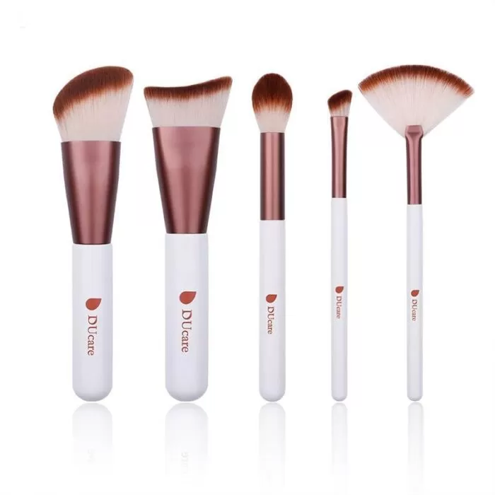 Contour Highlight Eyeshadow With Fan Makeup Brushes Portable Cosmetic Tools Kit