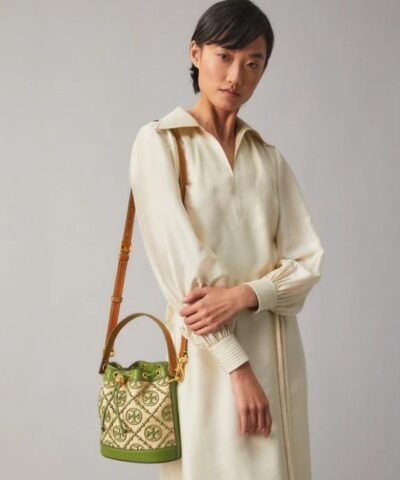 Tory Burch T Monogram Straw Bucket Bag In Natural / Shiso