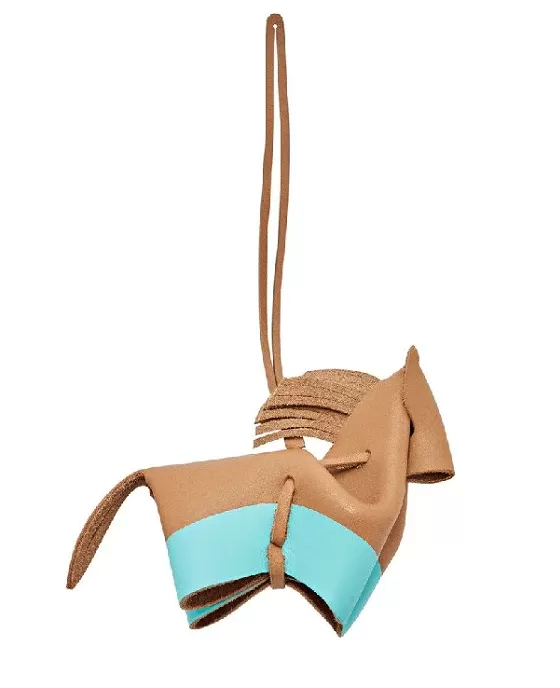 Fossil Bag Charm Horse Tan