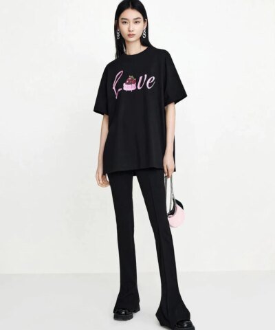 Mo&Co Oversized Cartoon Letter Print Cotton T-shirt