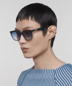 Alternative view of Gentle Monster Heizer NC2