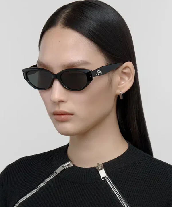 Alternative view of Gentle Monster Rococo 01