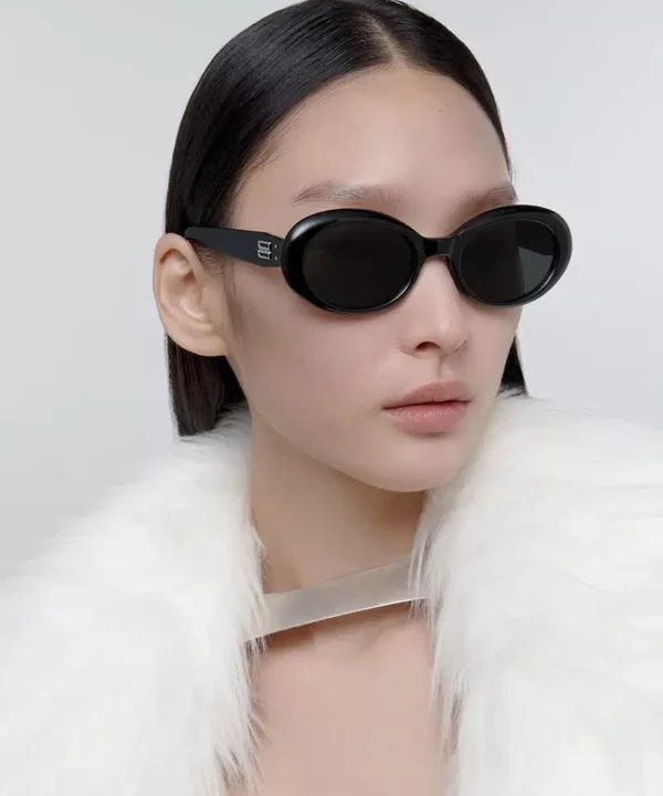 Alternative view of Gentle Monster La Mode 01