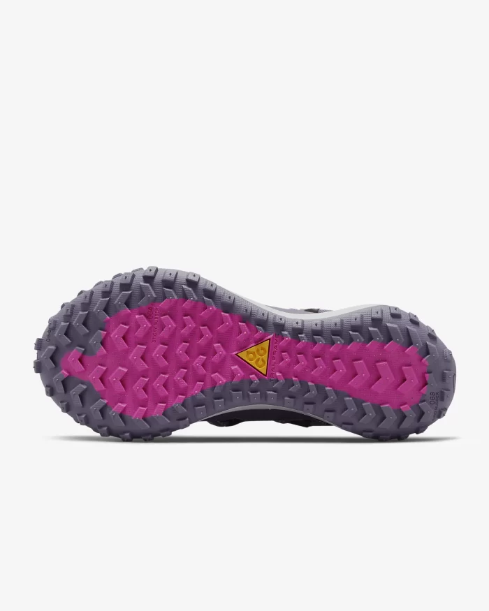 Nike ACG Mountain Fly Low SE Shoes - Image 7