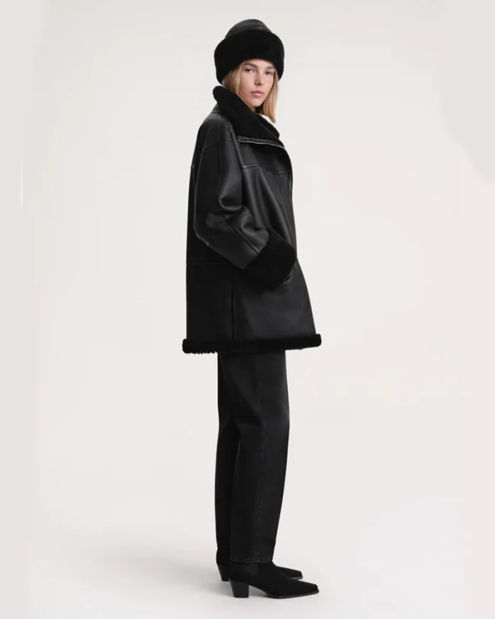 Toteme Signature Shearling Jacket Black - Image 4